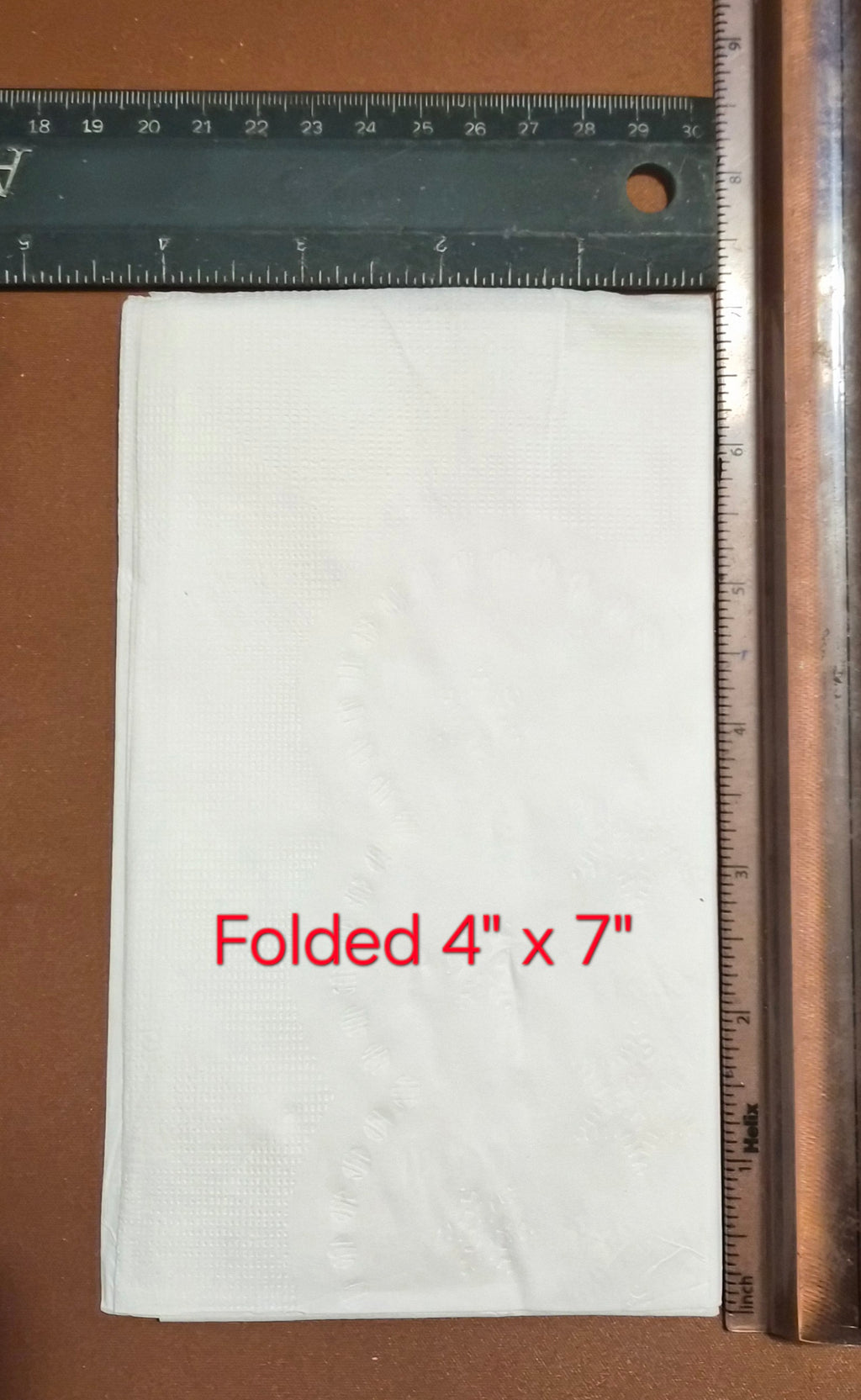 餐巾纸一箱，每箱20包，每包150张，共3000张。